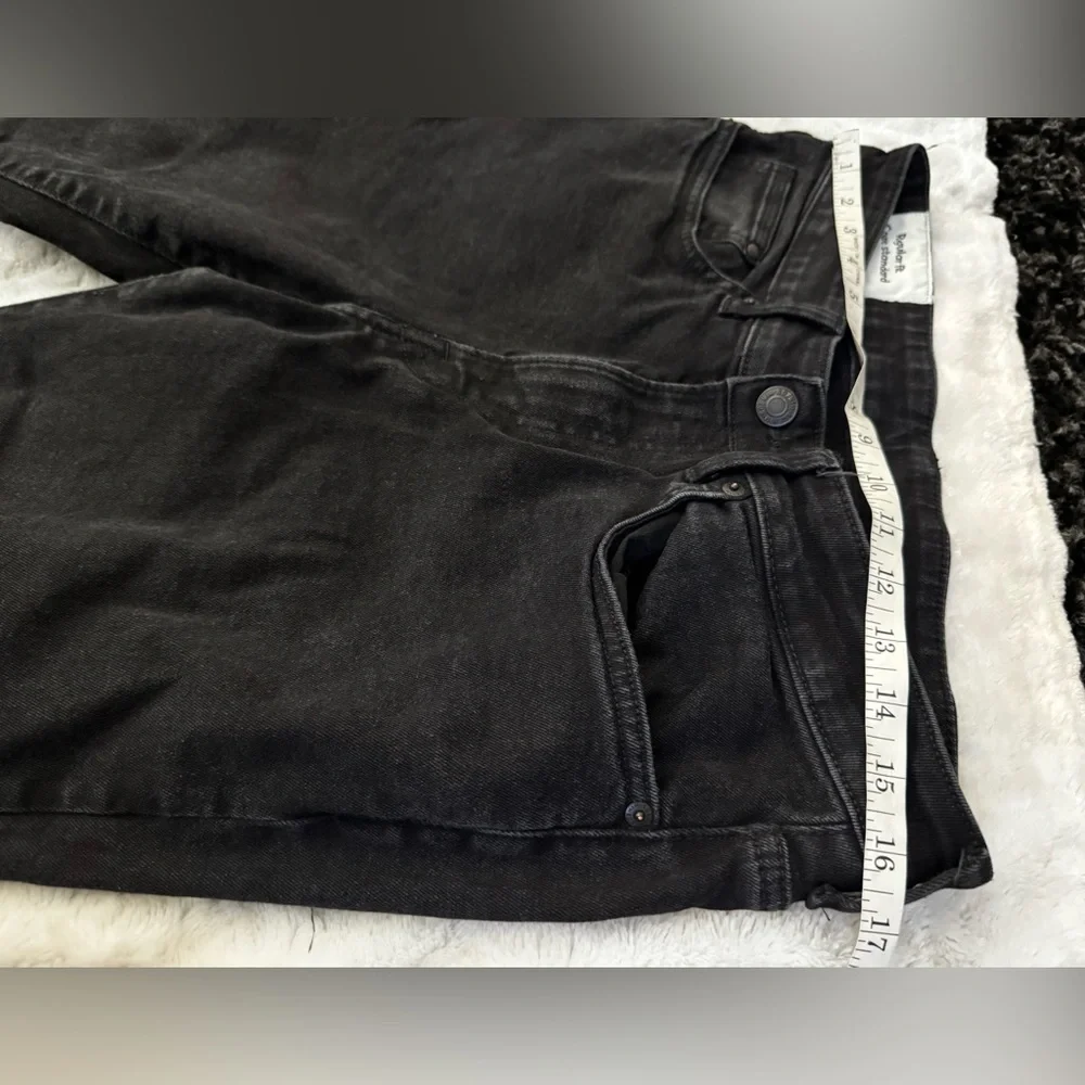 H&M Men’s Regular Fit Coupe Standard Black Jean